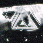 鑽石內含物,鑽石雜質,鑽石淨度,鋸狀天然面,internal graining